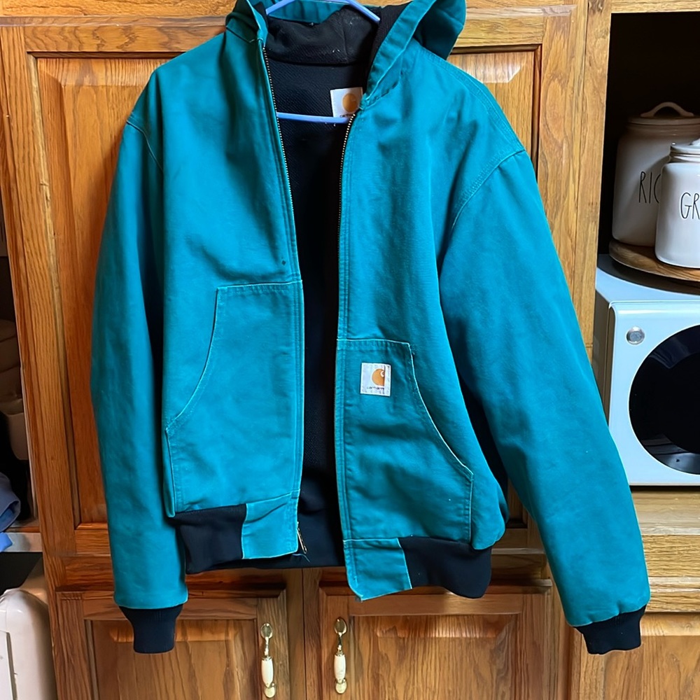 Vintage Carhartt jacket size large.
